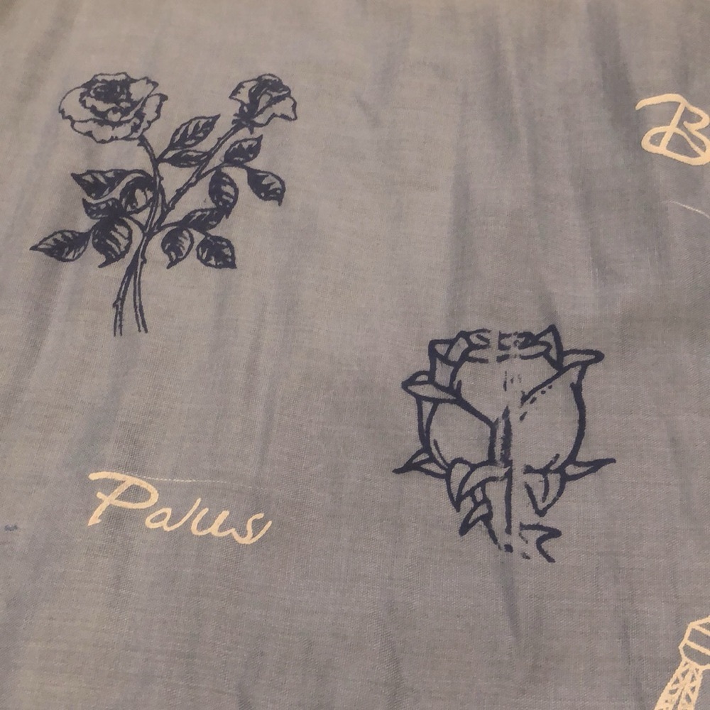 LARGE PARIS THEMED FRINGED SCARF COTTAGE BLUE WITH WHITE PRINT - Picture 12 of 16